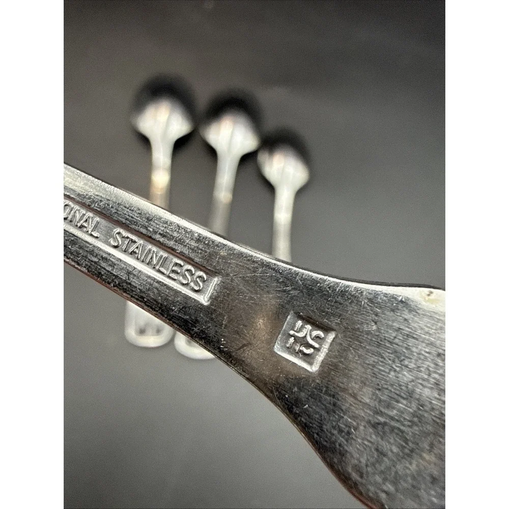 International Stainless Westminster 1 Teaspoon 3 Soup Spoon Flatware‎